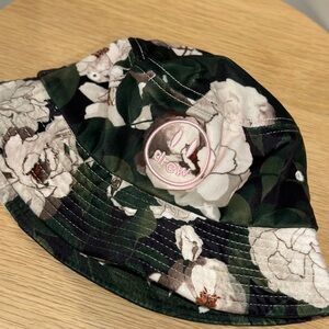 Drew House Velvet Bucket Hat-Iceberg Roses